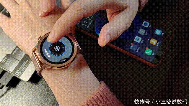  『雅致』樱粉金雅致款荣耀手表2：小仙女的腕上时尚潮品