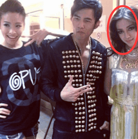 马蓉又爆猛料, 晒出Y姓女星4张不雅照, 网友怒斥: 退出娱乐圈