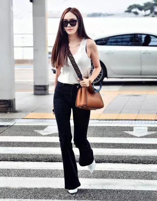 身高162的她是韩国最厉害的街拍女神!基础款就能穿出时髦高级感