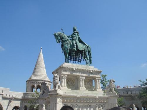 获得诺贝尔奖最多的国家，最支持中国人，四周不临海却最会玩水！