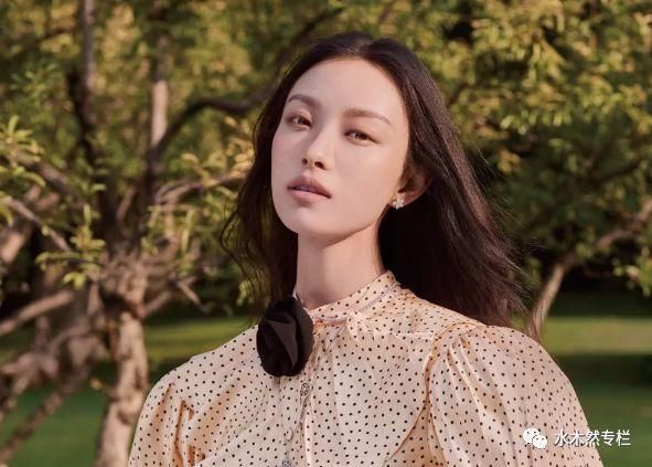  #女人#网红脸遍地的时代，我更喜欢高级女人脸！