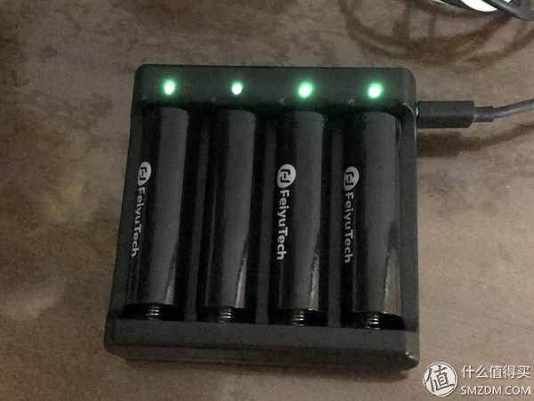 你有麒麟臂，我有稳定器，飞宇AK2000单反相机稳定器使用评测