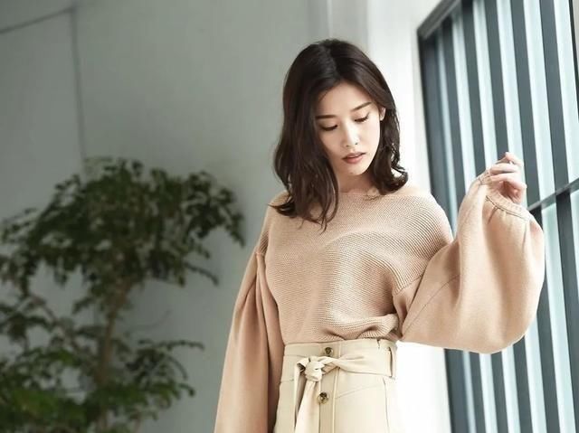  【主妇】日本主妇的“优雅穿搭”：利用简单配色法，穿出一身简约气质