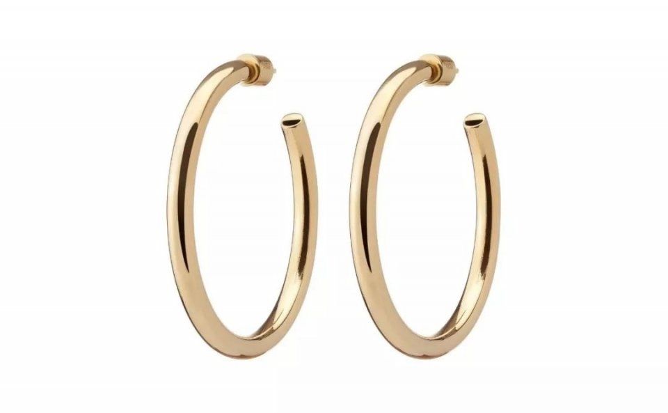 一件珠宝首饰，让基本款变得不基本