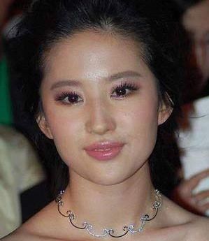  「出油」被油性皮肤深深困扰的我，终于找到了解决办法