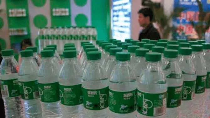  [重出江湖]曾经的中国矿泉水之王, 再度重出江湖, 怡宝农夫山泉