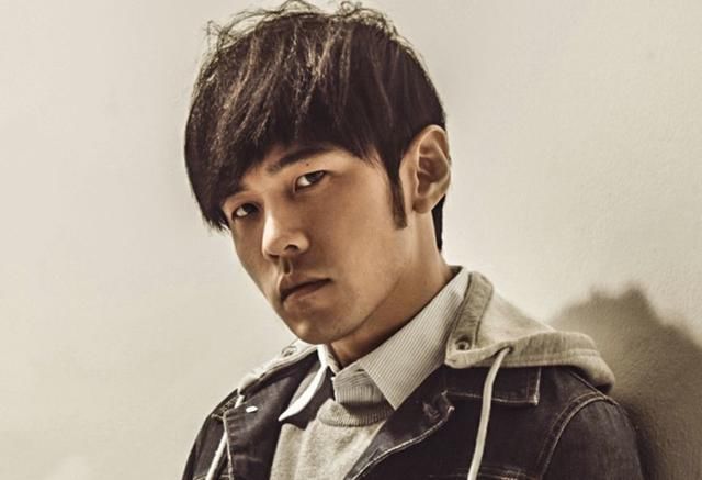 周杰伦人设崩塌?曝出和空姐有一私生子,当事人出面回应!