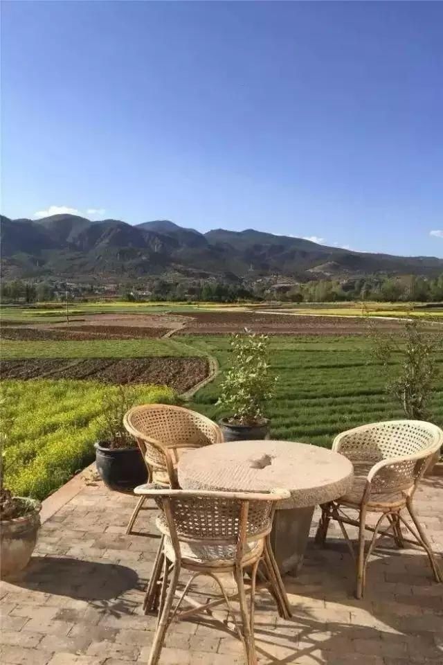  #新房#为什么很多人离开了农村，还要在老家盖一栋新房？