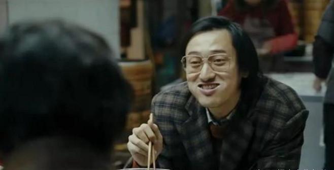 赵丽颖为拍戏吃胖8斤，王传君吃44个包子而她假吃被打脸还不承认