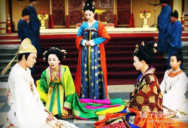 于正说他的服化道是全国第一…你是不是忘了前两年都拍过啥?