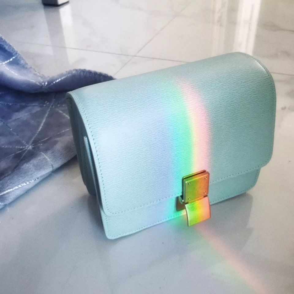 买手袋就像投资，BAZAAR推荐你几个稳赚不赔的最新款!