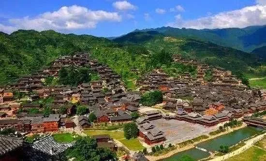 你踏足过云南的秀美风光,等一个人,陪我去贵州【2020热门旅游景点】