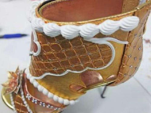 5双最“奇特”的高跟鞋:第一个防狼专用,第三个“丑到没朋友”