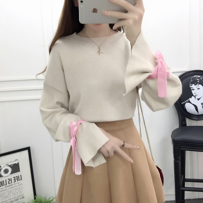 别等人老珠黄再打扮，若不差钱，就学图下女人这样穿，惊艳所有人