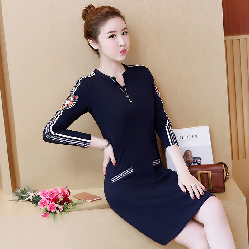 185斤妈妈，入秋后裙子全扔!只穿6XL大码装，瘦的惊艳众人