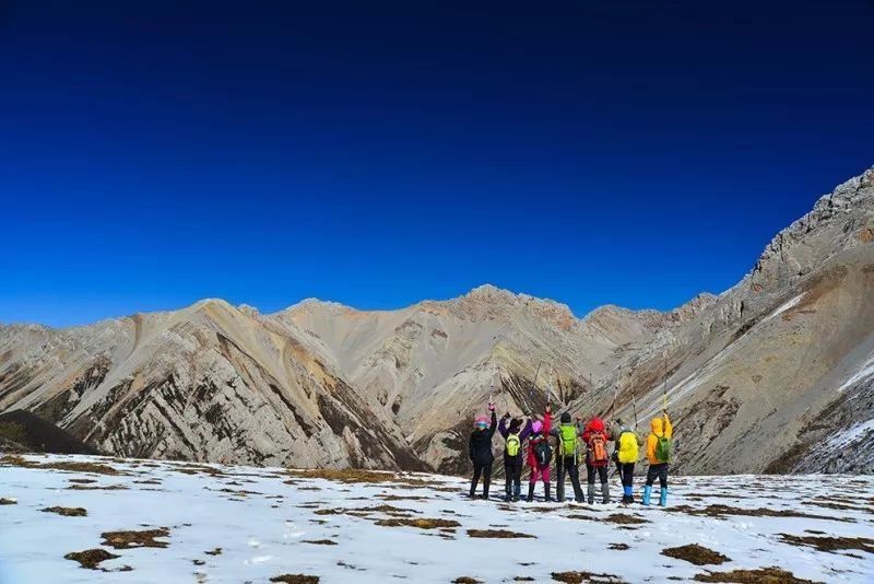 追寻传说中的七藏沟，将满眼秋色尽收眼底