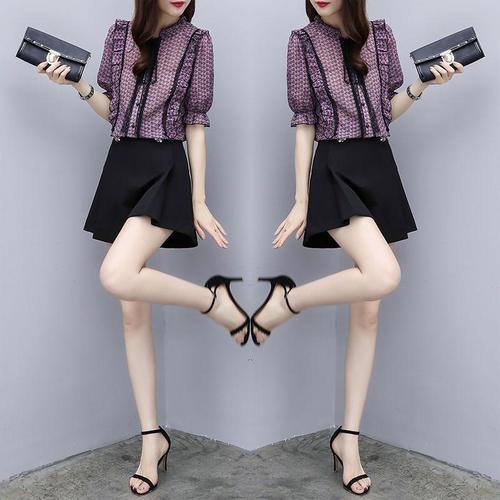 立秋后，不要只知道小衫配打底裤，看看这几款套装，洋气炸了