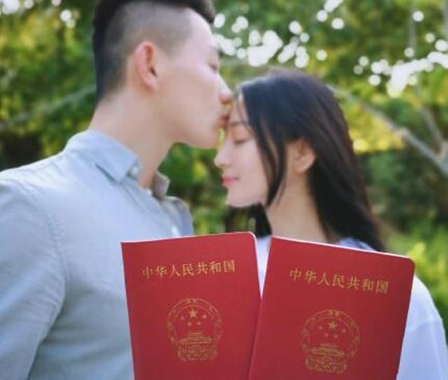 张馨予宣布婚事后，这消息让娱乐圈炸锅了，吃瓜群众纷纷祝福