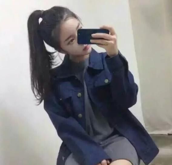  显得：这3种扎马尾的“方式”，搭配上校服超美，口罩也封印不住你的颜值