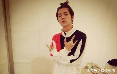 赵丽颖短发苹果头萌炸！确定不是吃可爱多长大的吗