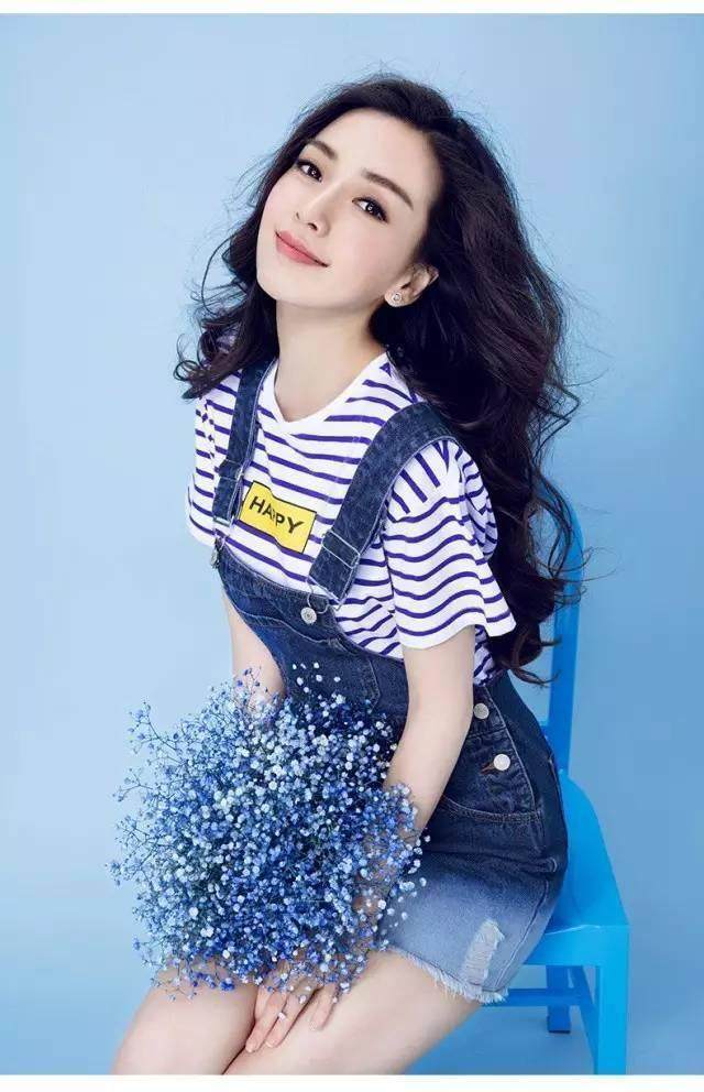 辣妈佟丽娅、霍思燕、杨幂个个穿越回少女时代，却最终输给了她