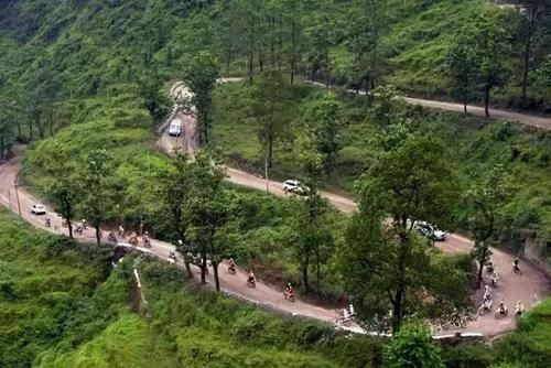 贵州的八条绝美公路，沿途有无数美景！自驾游的最佳之选~