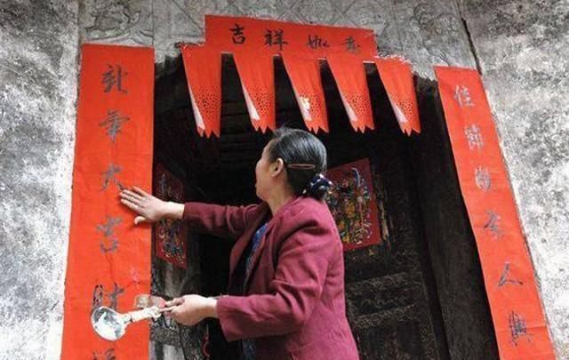 农村春节兴起5大怪象，农民感叹年味淡了，专家说：世道变了