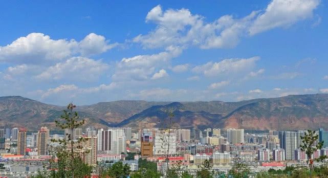 河南将前途辉煌的城市，是中原交通枢纽，不是洛阳和南阳