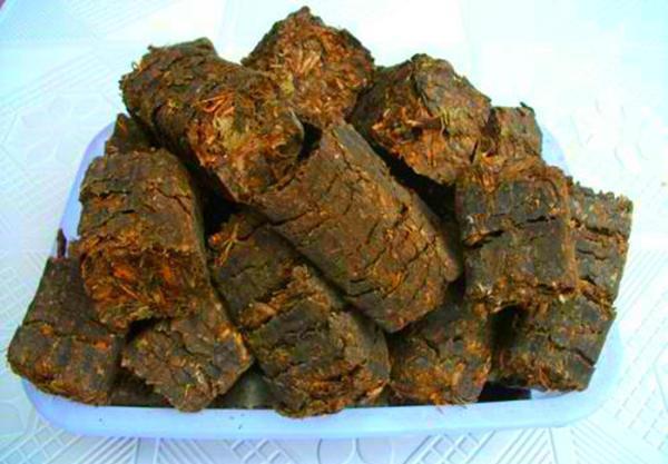 药水:3种自制“药水”,功能齐全好处多,改善土壤环境,顺便杀虫灭菌