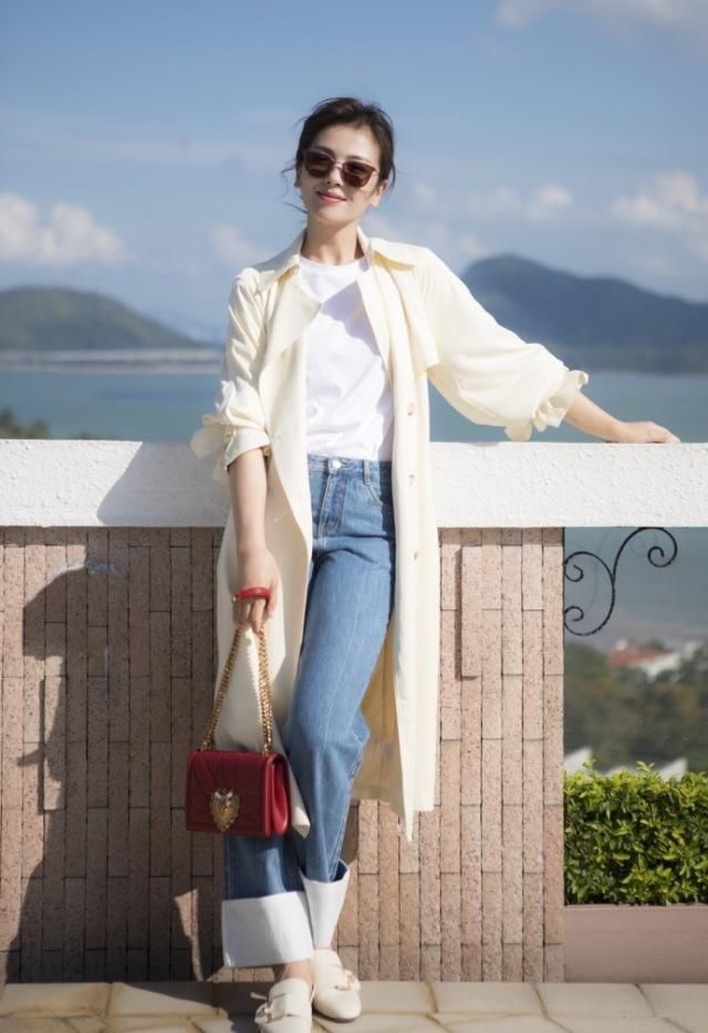 看完刘涛和余男的穿搭,你就知道什么叫做气场一米八了!