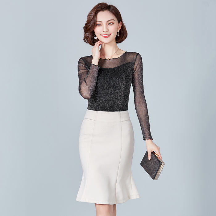 天呐!新上市的秋装打底衫，一款比一款修身洋气，显高衬肤提气质