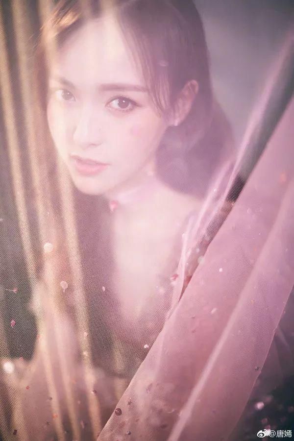 纳尼| 唐嫣快要嫁给罗晋了?就连衣品也变更高级了!