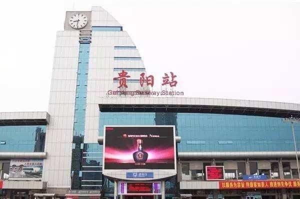  「比拼」中国各大城市火车站书法题字大比拼，哪个写得最好？