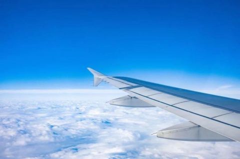 虹桥飞北京航班，起飞12小时后回到虹桥降落！网友：高铁免费活广