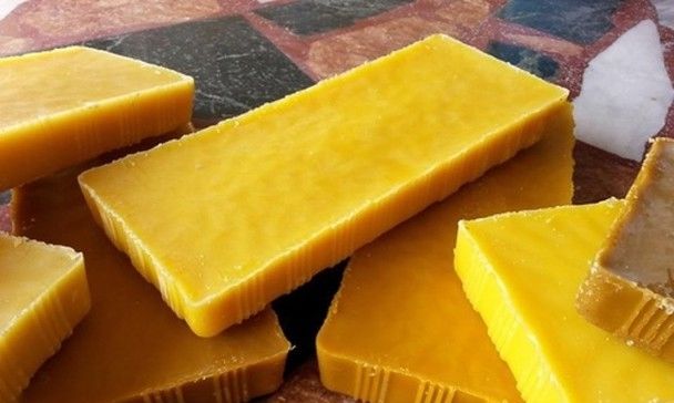  「乳木果油」自制润唇膏　玩得又用得