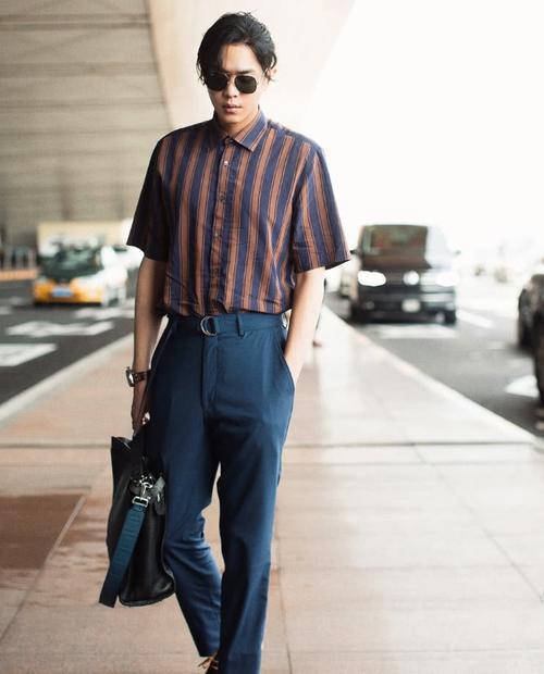 张若昀这么没自信？要穿15厘米的“泡沫鞋”增高，却意外有个性