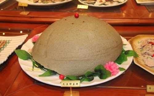 新疆“天下第一宴”1088道巨型满汉全席,价值68,后边再加7个零！