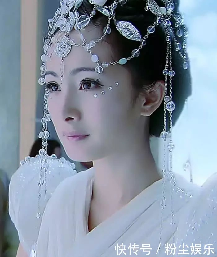 古装剧白色华服PK，一个比一个仙，网友直呼最后一个惊艳！