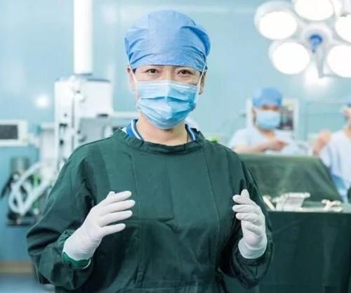  明年@明年起，这2类人待遇比公务员还好，成为“铁饭碗”老大！