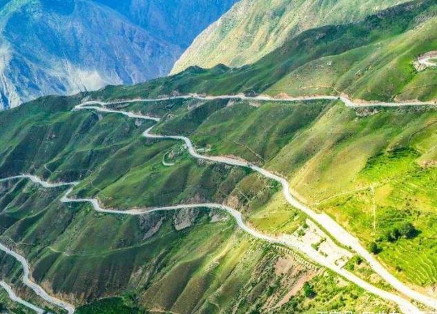 川藏线上，为何很多司机都不想让“穷游女”搭车？司机：自作自受