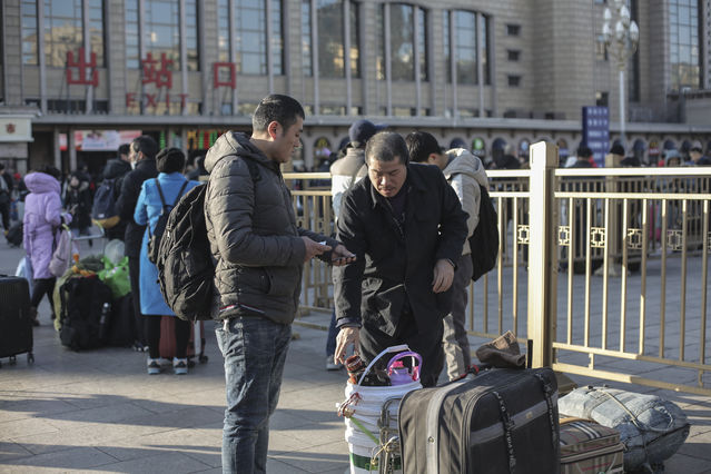  中青网见习记者■现场直击2020春运首日