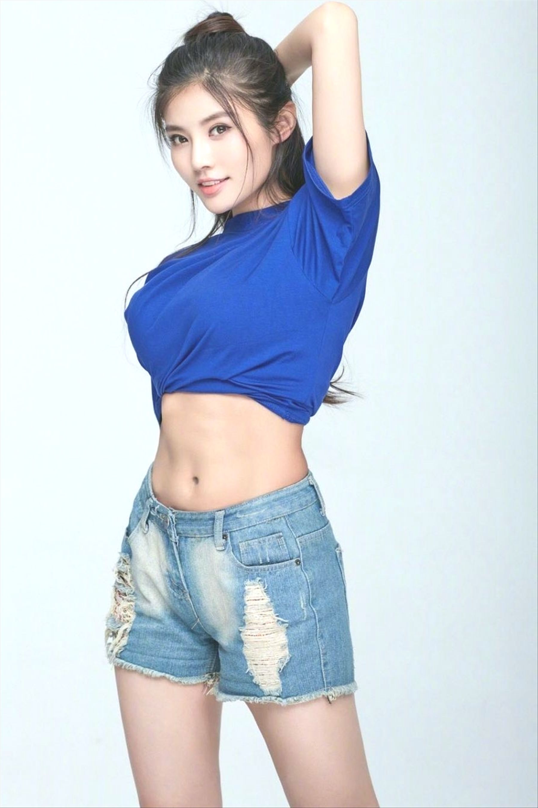 徐冬冬:无须过多遮掩，气质如此难挡无尽魅力!