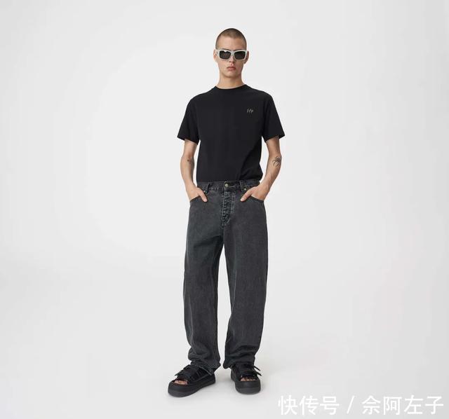 时尚圈:为何那么多明星今年都在穿「矮子乐」?