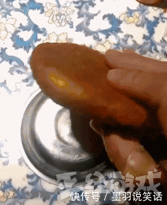  『出品』搞笑gif：蓝翔出品，必属精品！