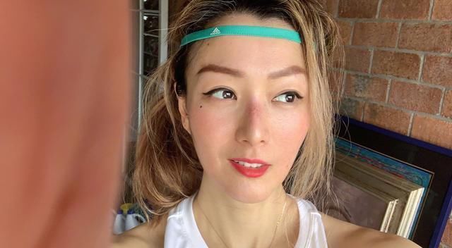 【郑秀文】48岁郑秀文，瘦身36斤饮食曝光，按照这份饮食吃，一个月瘦10斤！