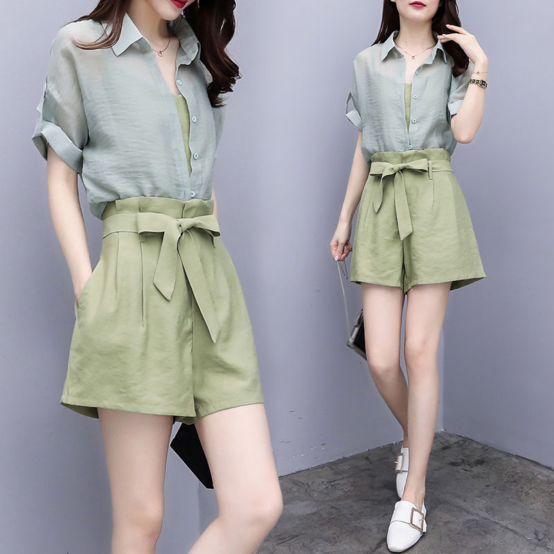 屁股大的女人就别穿裙子啦!学学这些女人，一个比一个时髦靓丽