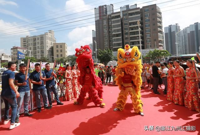 香港影视明星吕良伟到廉江来了