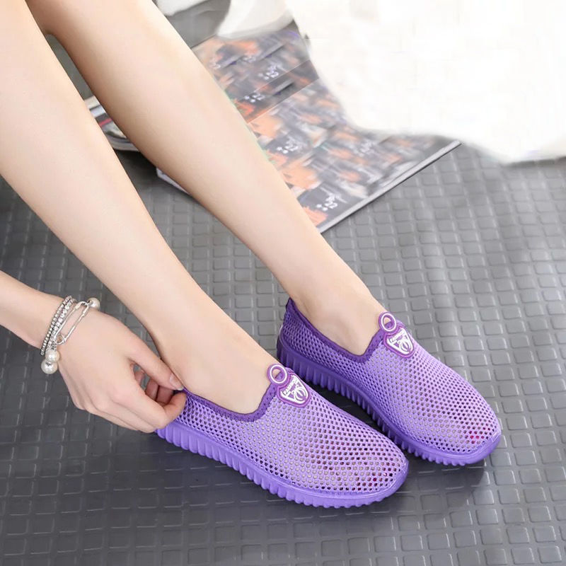 矮个子媳妇从不穿累脚的高跟鞋,只穿这种鞋子,一样洋气有女人味