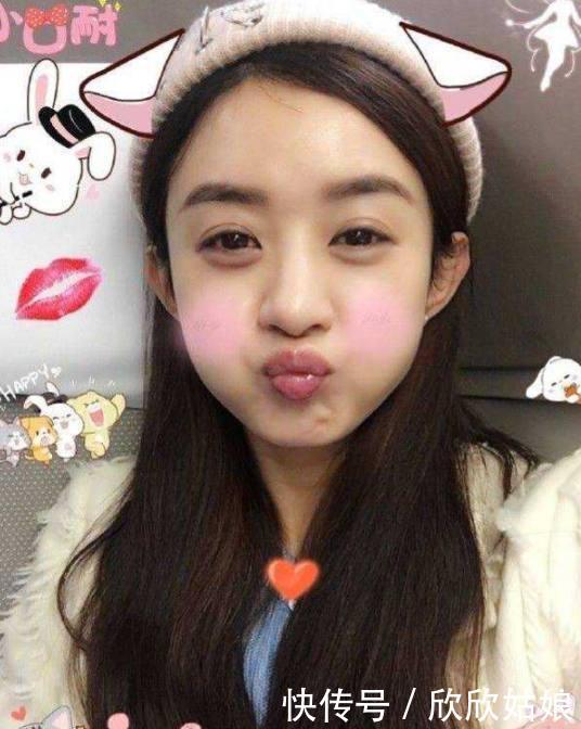 范冰冰高跟鞋妩媚，赵丽颖高跟鞋可爱，而她穿上高跟鞋不会走路了