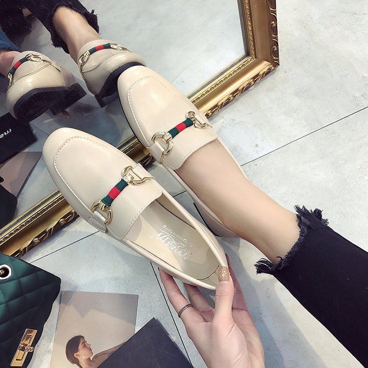 这么时髦洋气的女鞋，老婆一见钟情!回头率贼高